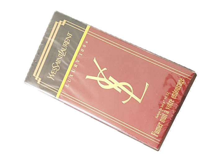 Ancien paquet de cigarettes YVES SAINT LAURENT